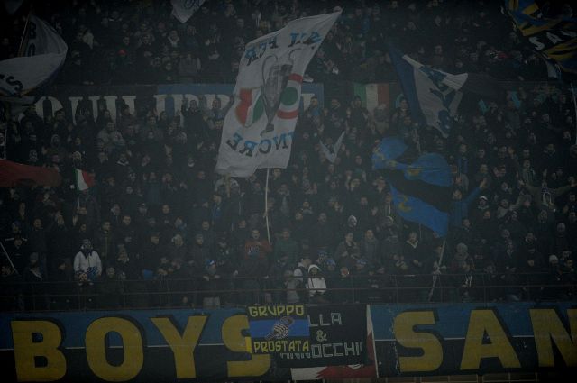Inter, Bargiggia all’attacco dei tifosi: bagarre sui social