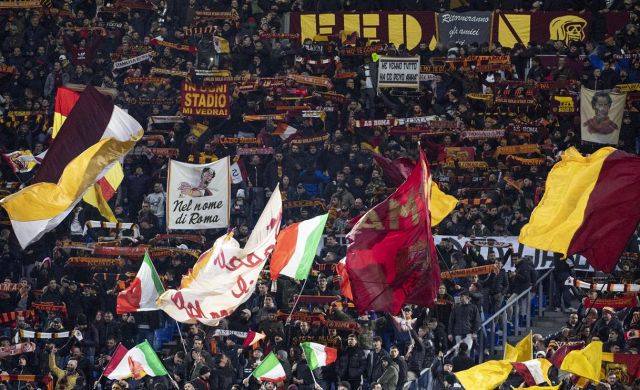 Roma, tifosi infuriati: “Con la Juventus è sempre la stessa storia”