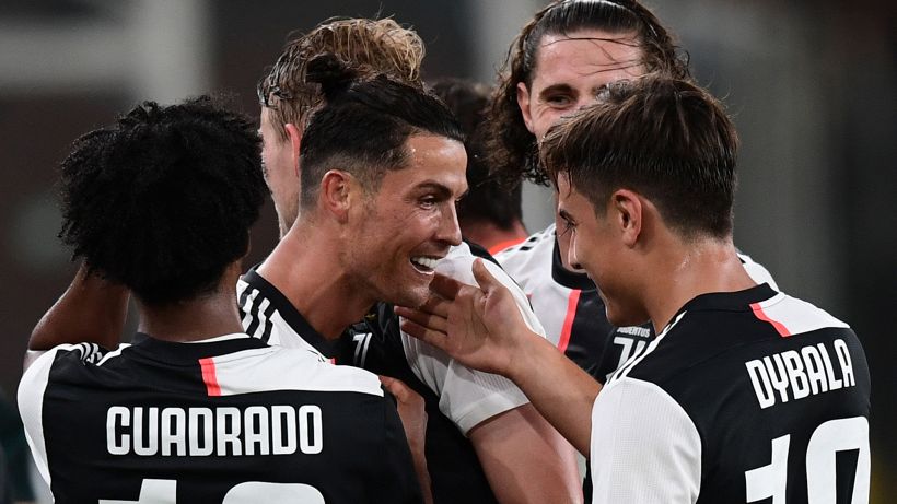 Dybala e Ronaldo pennellano, la Juve abbatte il Genoa