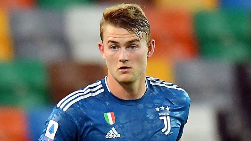 Juventus senza pace: De Ligt ko nel riscaldamento