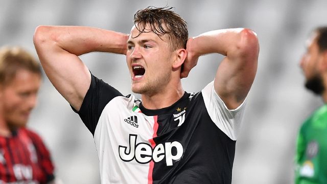 Juventus, problemi alla spalla per De Ligt: gli aggiornamenti