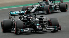 F1, GP Ungheria: super pole di Hamilton, riscatto delle Ferrari