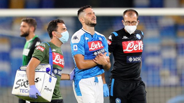 Il Napoli verso l’Inter: Manolas in dubbio, Mertens squalificato
