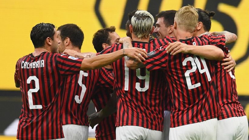 Il Milan vola, la stampa lo celebra: tutti i numeri da urlo del Diavolo