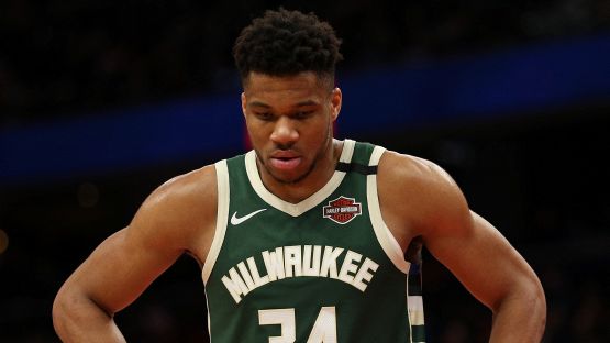 NBA, in campo James e Antetokounmpo