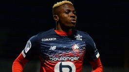 Victor Osimhen si allontana dal Napoli