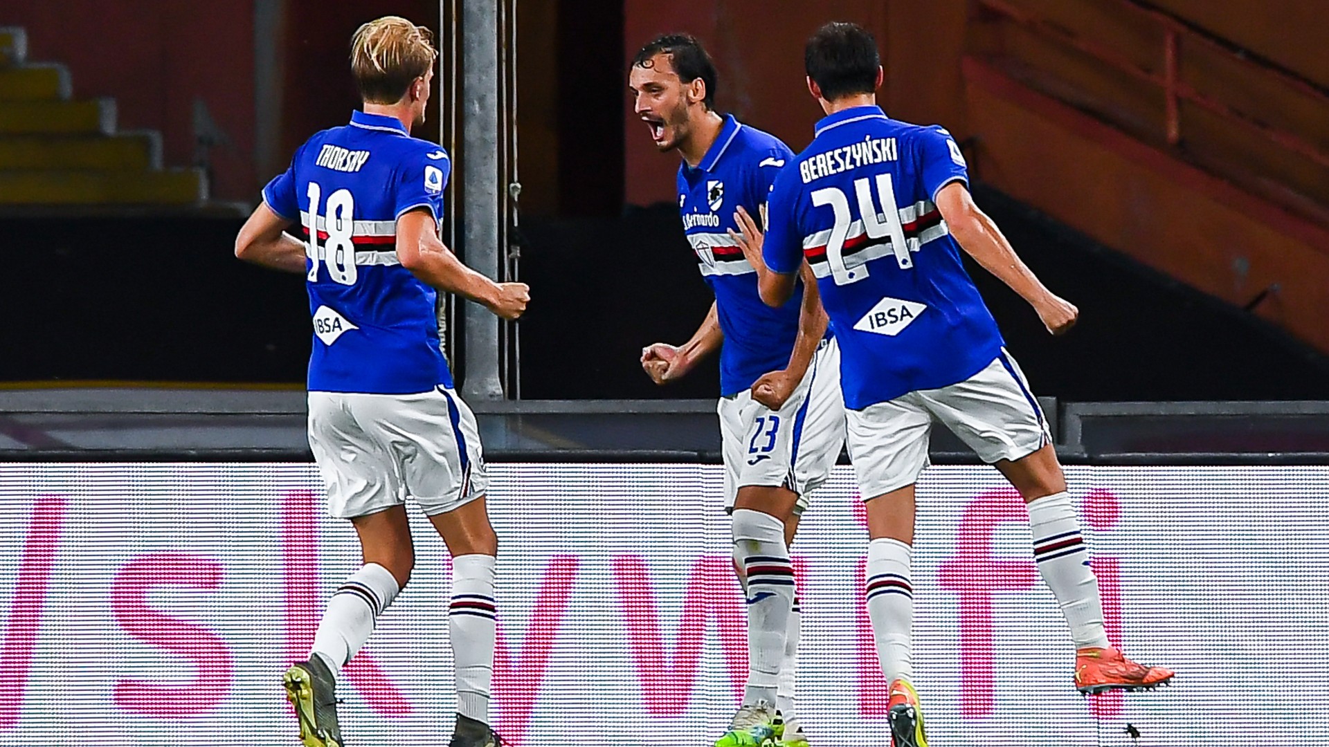 Sampdoria-Genoa 1-2 - Le foto di Sampdoria-Genoa 1-2 | Virgilio Sport