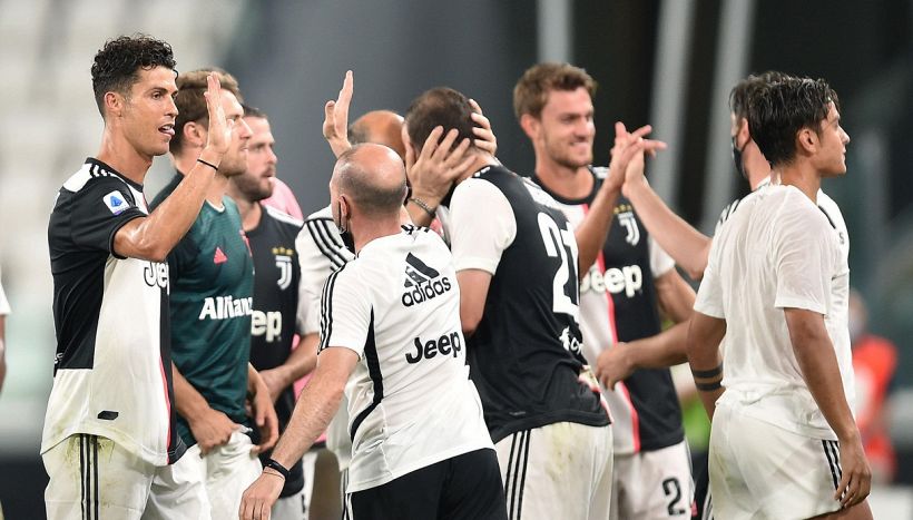 Scudetto Juve: polemica rovente, quotidiani nel mirino dei social