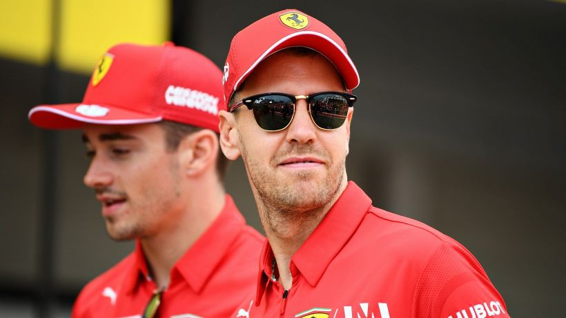 F1, Vettel a muso duro con la Ferrari e con Leclerc: le sue parole