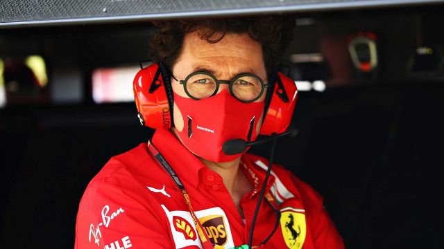 F1: crisi Ferrari, Binotto fa un passo indietro: le sue parole
