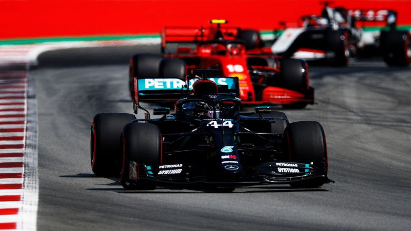 F1, Gp Spagna: pole di Hamilton. Male Leclerc, ancora peggio Vettel