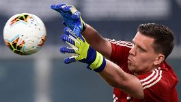 Tomaszewski consiglia Szczesny: "Deve andare via"