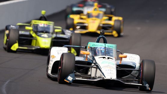 Motori: Liberty Media vuole acquistare IndyCar