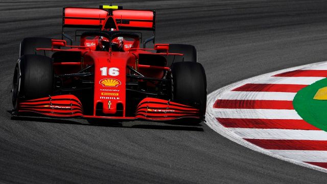 F1, libere Gp Spagna: la Ferrari batte un colpo, volano le Mercedes