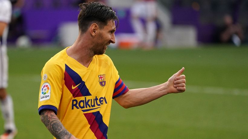 Corsa a due per Messi, ma è tregua con il Barcellona