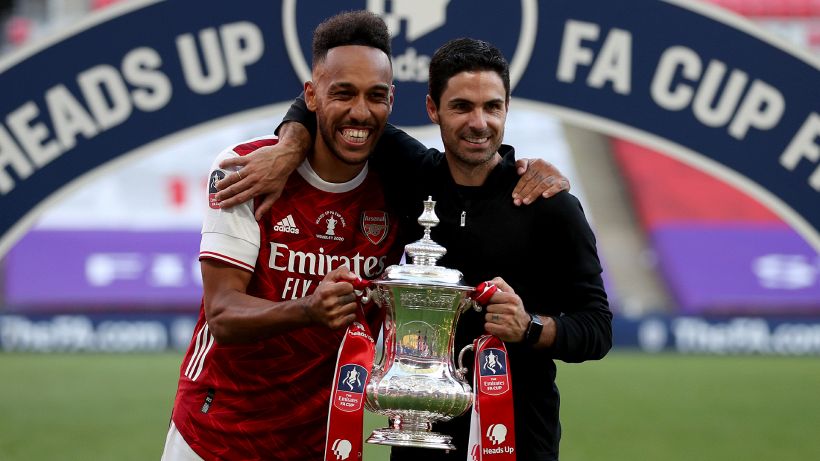 Arteta si tiene stretto Aubameyang. E l'Italia si allontana