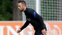 De Vrij: "Conte mi cerca? No"