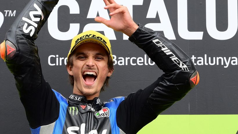 Moto2, Luca Marini trionfa a Barcellona e allunga
