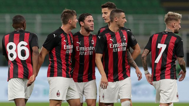 Milan, tamponi negativi: la squadra parte per Cagliari