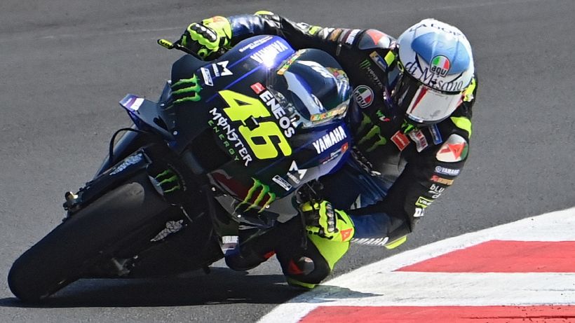 MotoGp, Misano: Viñales in pole, Valentino Rossi quarto. Dominio Yamaha