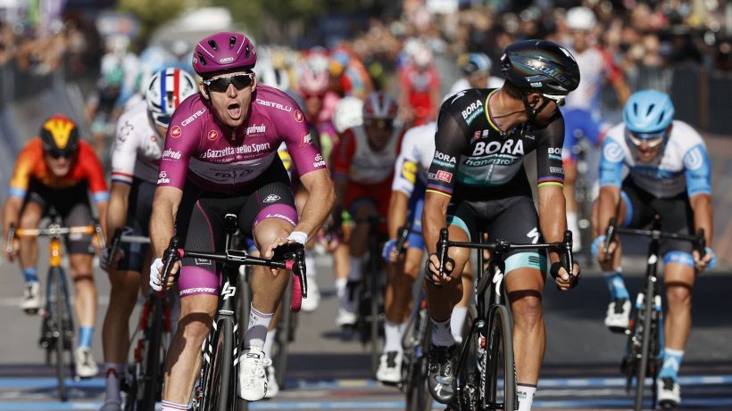 Giro d'Italia, Demare batte ancora Sagan