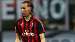 Milan c'è l'addio a Laxalt: il difensore firma per la Dinamo Mosca