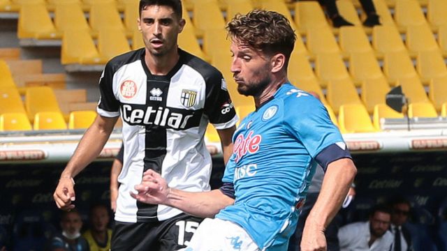 Mertens, two backstories drive Neapolitans crazy on the web