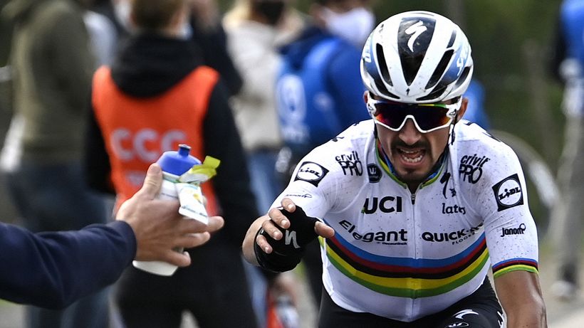 Alaphilippe operato con successo
