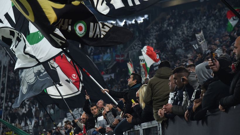 Juventus, Momblano trova la soluzione ma è polemica sui social