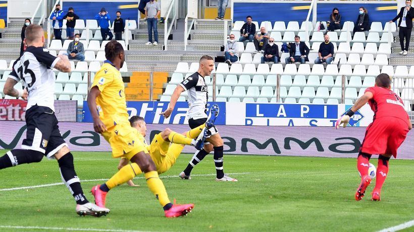 Gol lampo di Kurtic: prima vittoria del Parma, Verona ko