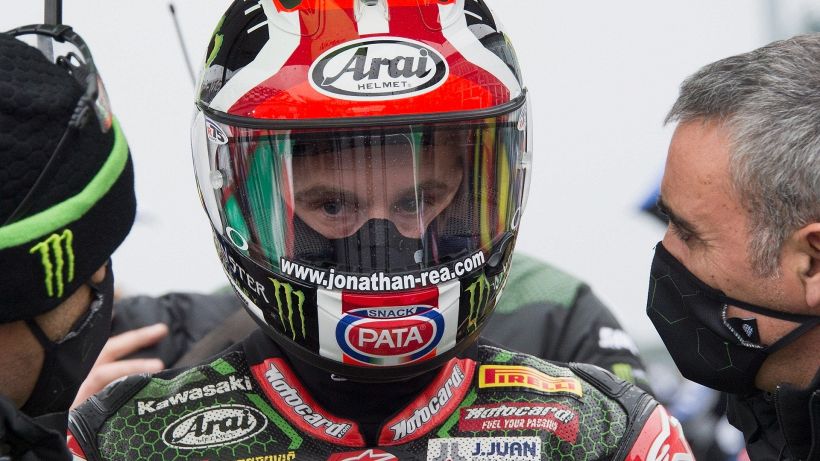 Superbike, Rea rimanda il titolo