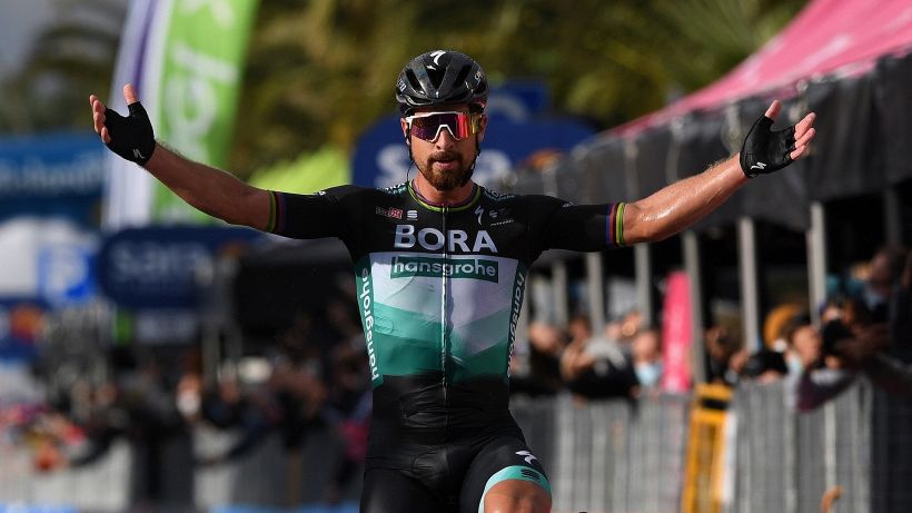 Giro, finalmente Sagan: fuga da urlo