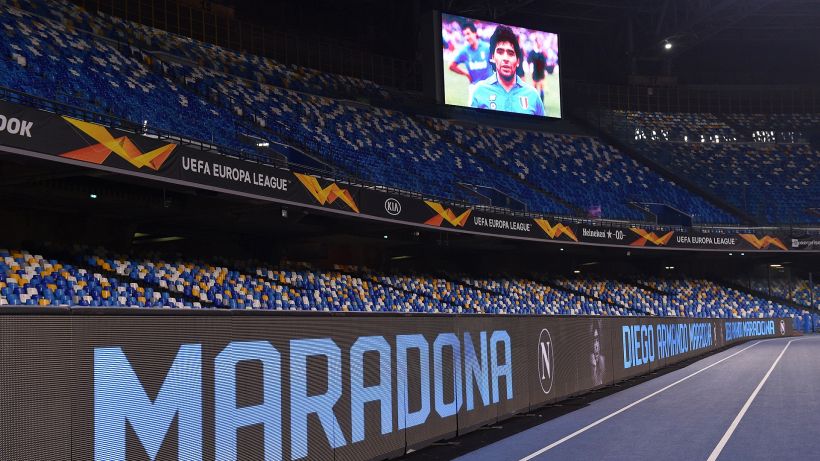 La Serie A ricorda Maradona: tutti fermi al decimo minuto