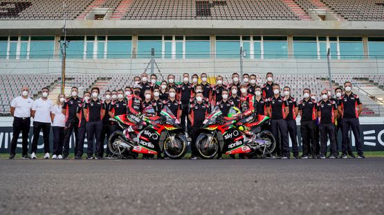 MotoGp, Aprilia: Savadori o Smith per il 2021