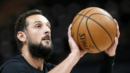 Virtus Bologna, slitta ancora la prima di Belinelli