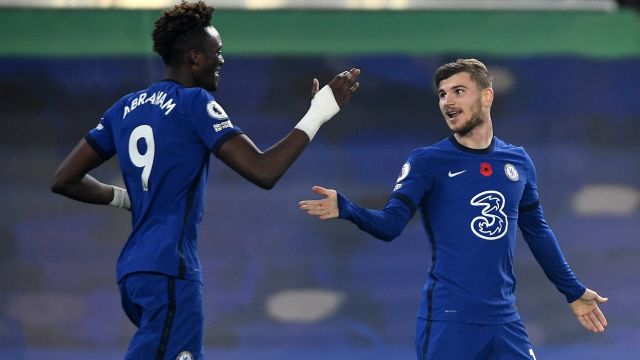 Premier League: poker Chelsea, lo United schianta l'Everton