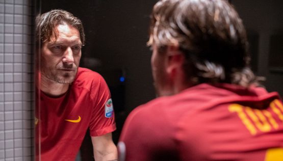 "Mi chiamo Francesco Totti", le foto dal set