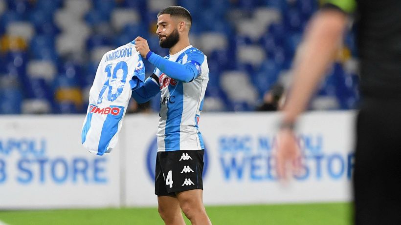 Napoli irresistibile nel nome di Maradona: 4-0 alla Roma