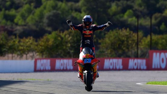 Moto2, trionfa Jorge Martin