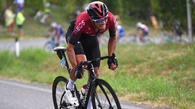 Frattura al polso per Moscon, salta Strade Bianche e Milano-Sanremo