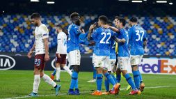 Europa League, il Napoli vince nel nome di Maradona. Avanza la Roma