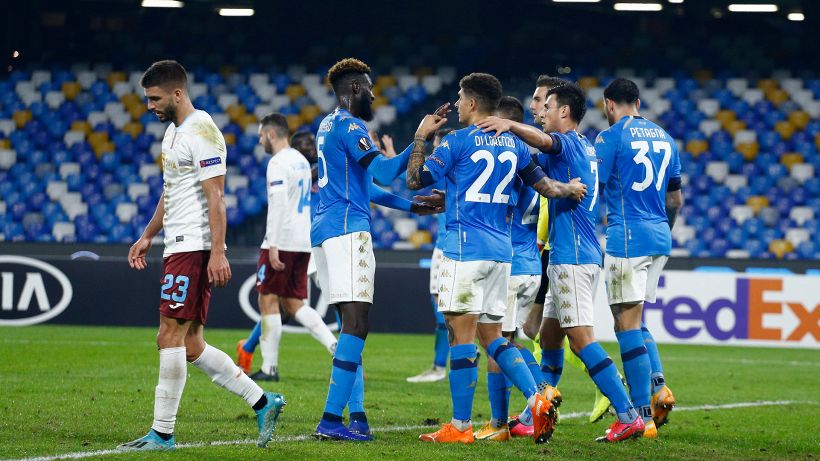 Europa League, il Napoli vince nel nome di Maradona. Avanza la Roma
