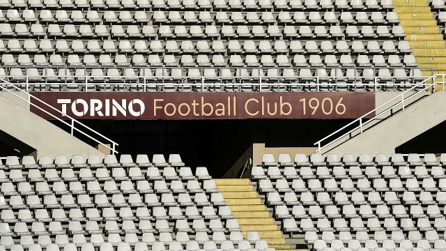Lazio-Torino in bilico: sui social si scatena la polemica