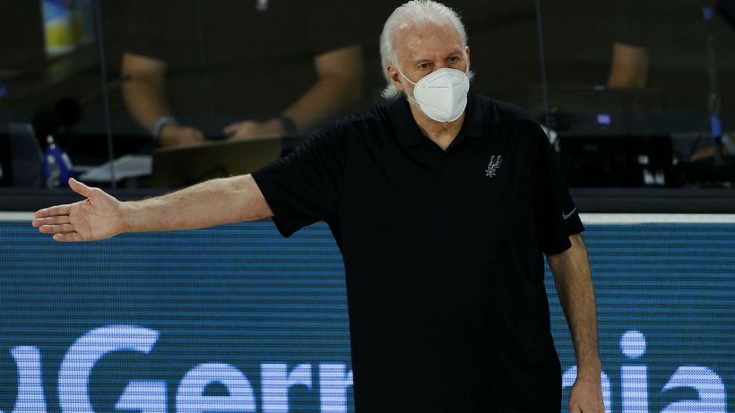 NBA, Popovich inizia con gli Spurs la 25° stagione