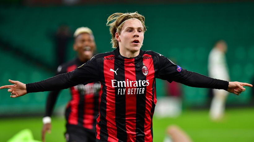 Milan-Celtic, le formazioni ufficiali: Hauge c'è