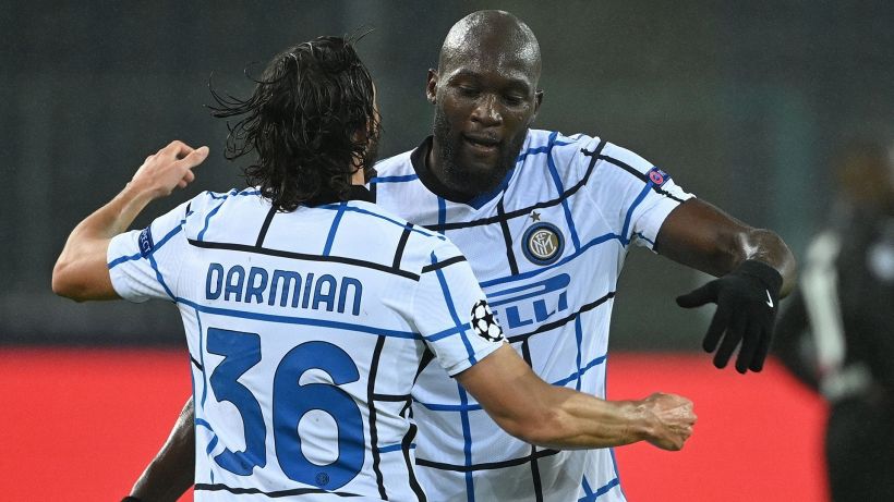 Champions: un grande Lukaku tiene l'Inter in vita. Pari Atalanta