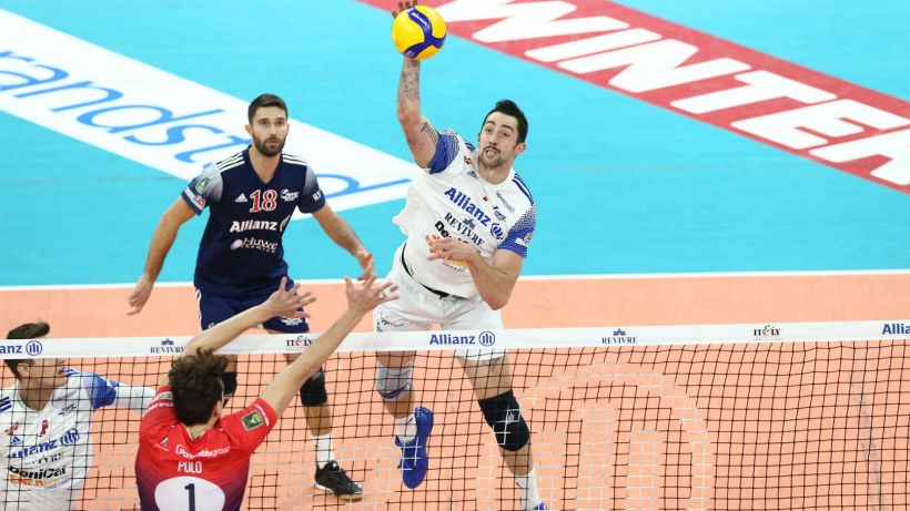 Volley, la Powervolley vince con la Leo Shoes Modena per 3 a 1