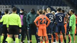 Psg-Basaksehir, interrotta per insulti razzisti di un arbitro