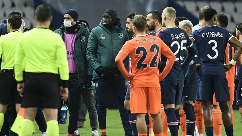 Bufera Psg-Basaksehir, l'arbitro Coltescu risponde alle accuse