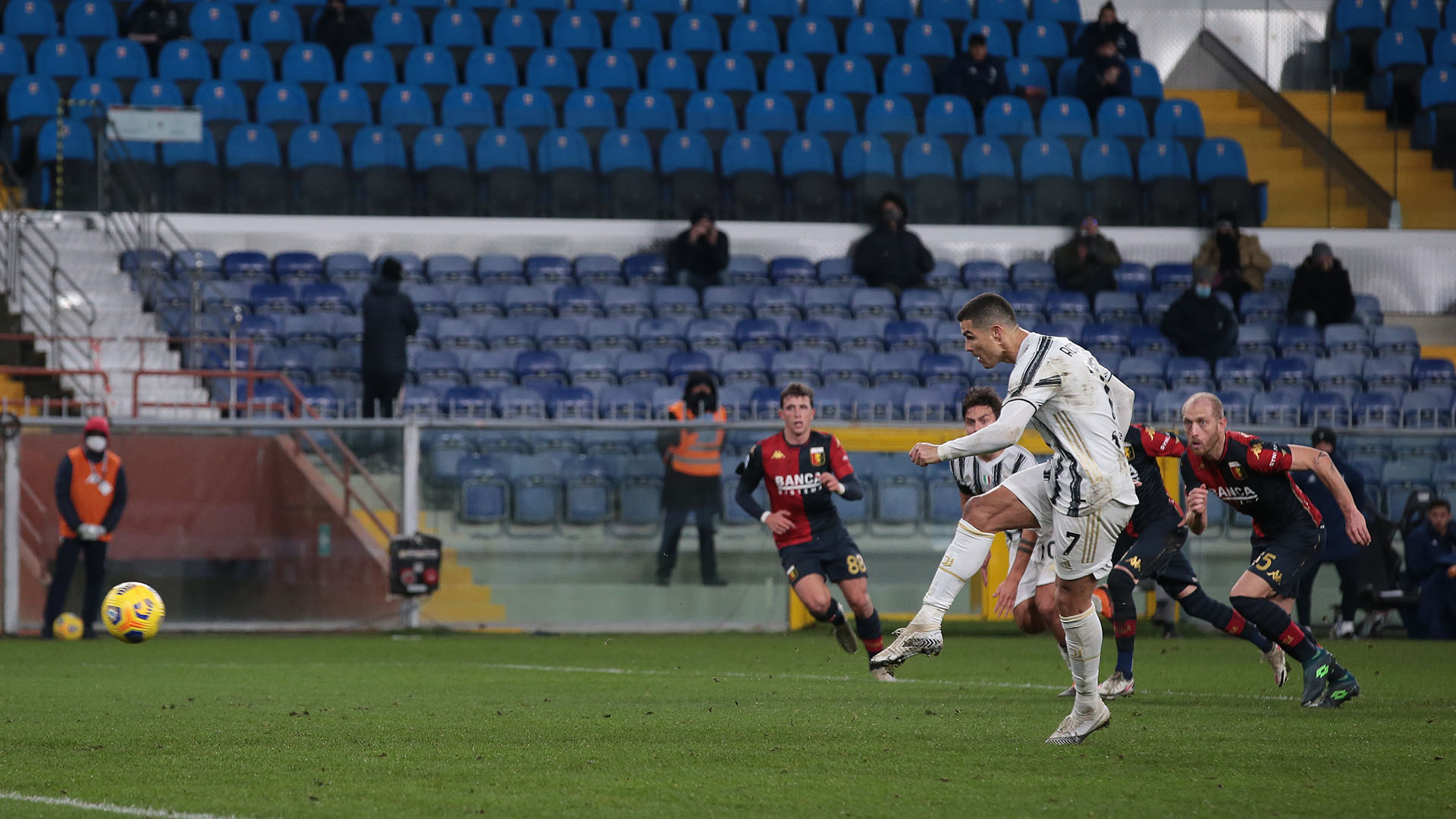 Serie A: Genoa-Juventus 1-3, le foto